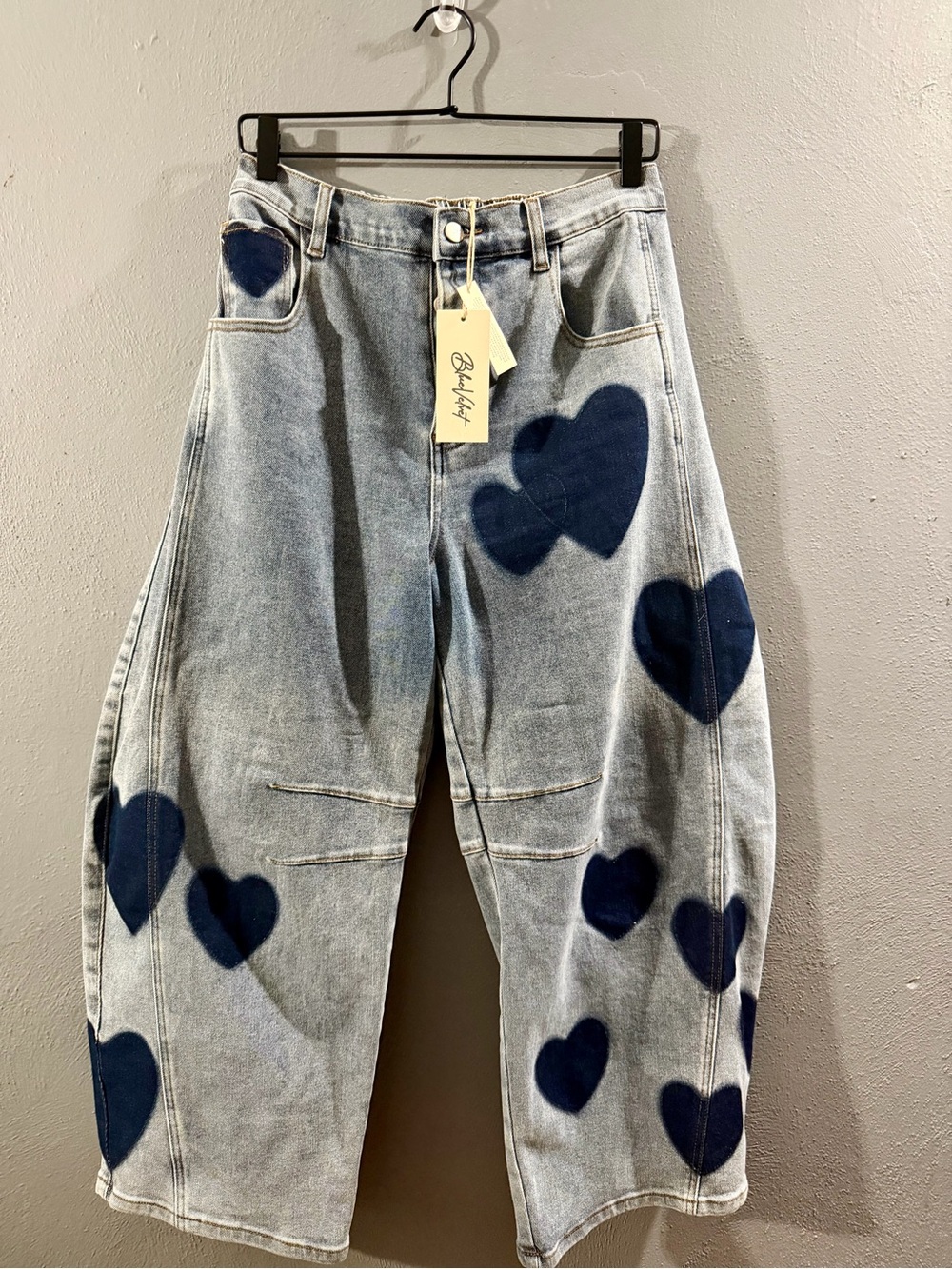 Boyfriend Barrel-Leg Jeans with Navy Heart Print - Unbranded